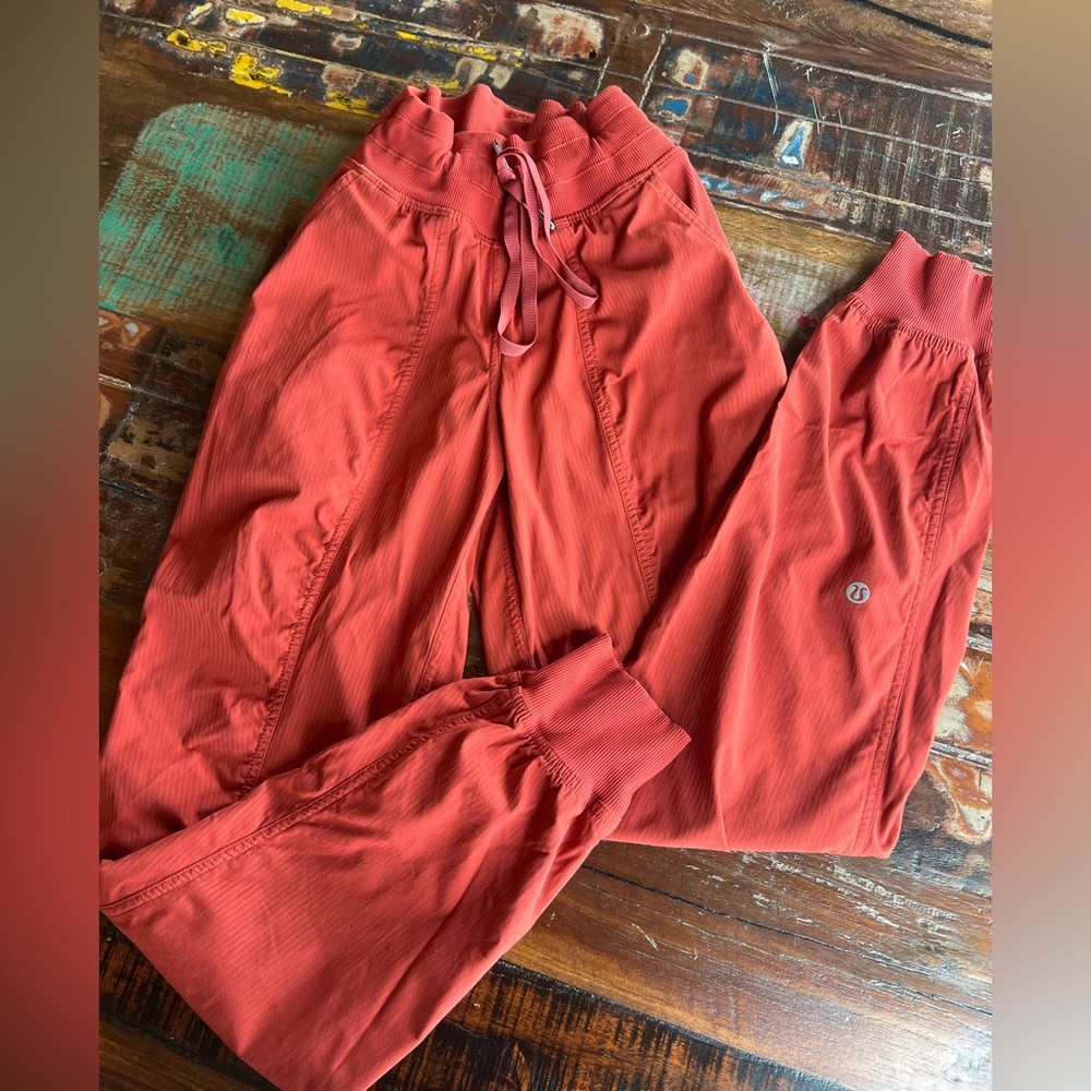 Lululemon Burnt Orange Studio Pants Size 0